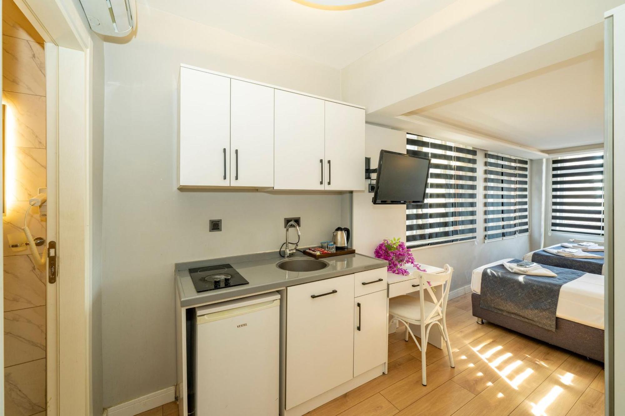 Luce Suites Taksim Istanbul Exterior photo